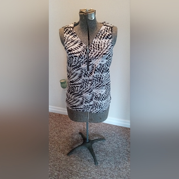 NWT Ricki's Top - Picture 1 of 6